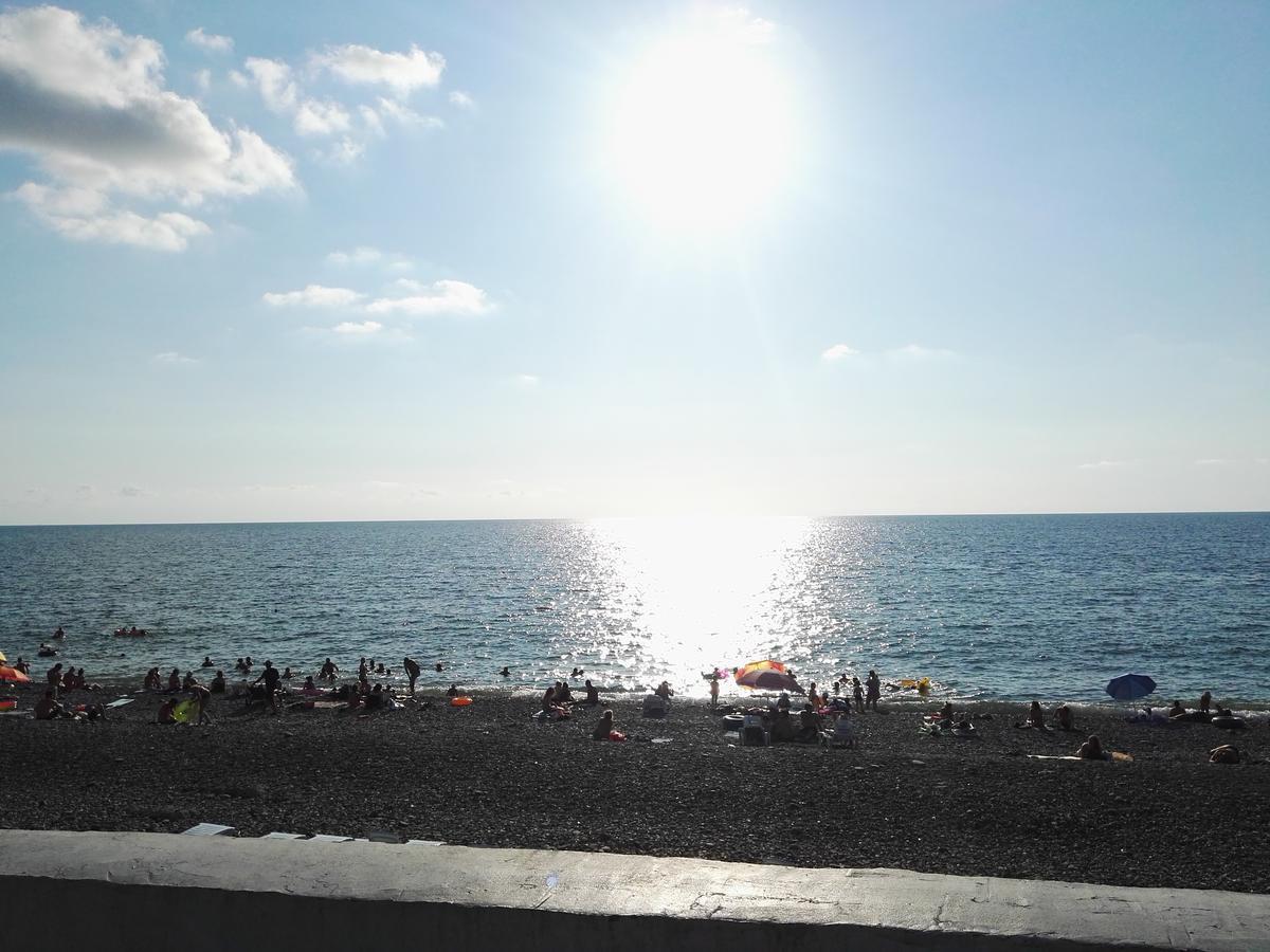 Apartment Agmashenebeli 99 Kobuleti Bagian luar foto